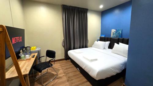 room detail thumbnail 0