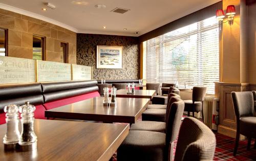 Pub/Lounge, SGE Leapark Hotel in Grangemouth