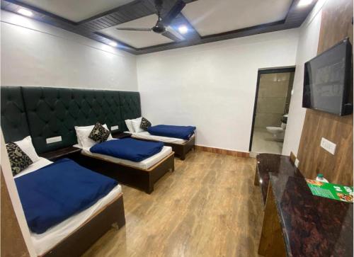Naini Hill View and Lake Stays - image 2