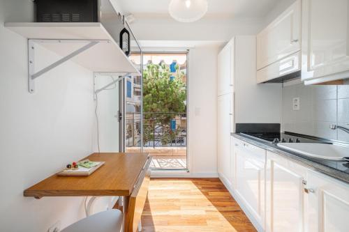 Le COQ Bleu d'Azur- Piscine - Parking - AC -WIFI in 芒通