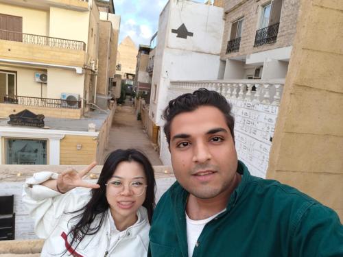 Golden king pyramids view INN - image 2