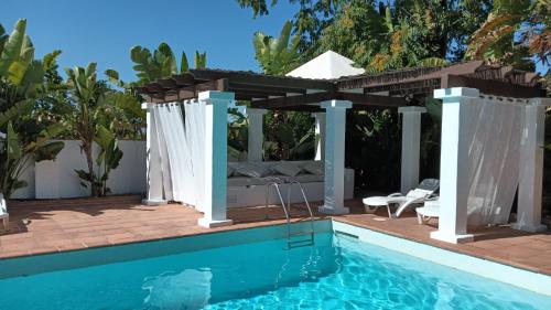 TESS Villa Los Monteros