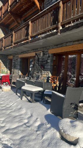 Exterior view, Appart chocolat chaud 4 pieces-90m² 7 personnes in Saint-Marcel