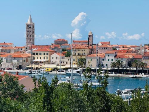 Rose Rooms At Island Of Rab - Rab