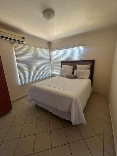 Unit 2B Sun And Surf in Ballito