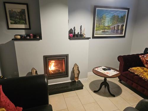 Central Westport Town House – khách sạn tại Knockranny