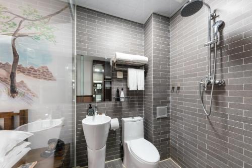 Nostalgia Hotel（Beijing Yonghe Lama Temple） Room Type - Superior Queen Room