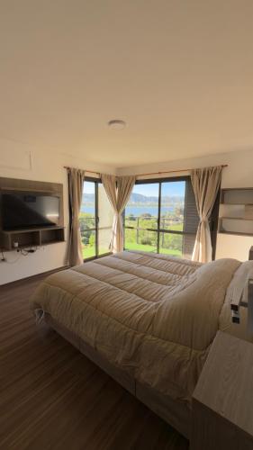 AIRES DEL LAGO