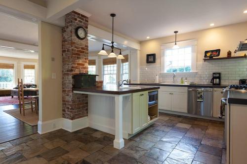Cascade Chic-Rvr Vw-AC-3BR/2B - image 14
