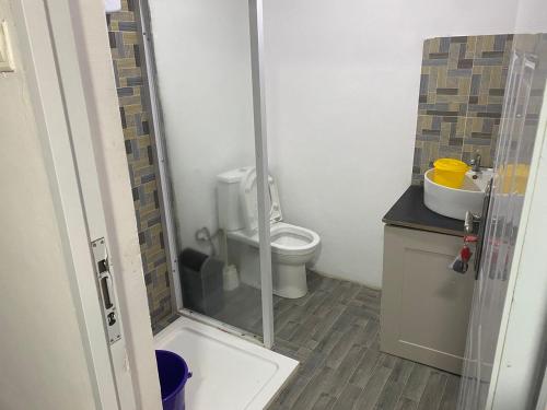 Vannas istaba, St Miriam Park Apartments in Mamfe