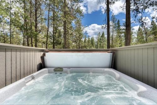 37 Kinglet - image 2
