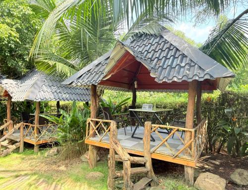 Garden, LYSA Hotel in Trang Dai