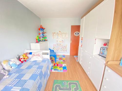 Apartamento completo, 2 quartos com suite e garagem, 15 minutos do aeroporto in Cachoeirinha (Rio Grande do Sul)