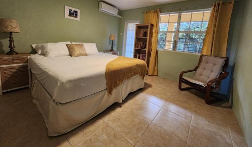 Pool Haven Villa in Hampton