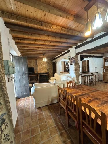 Casa Rural Privada Belén (Casa Rural Privada Belen) in Pruna