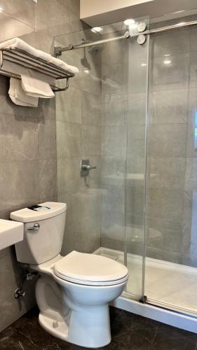 Budget inn Whittier 5