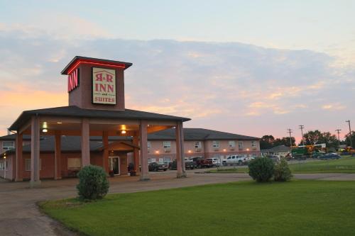 R&R Inn&Suites - Accommodation - Camrose