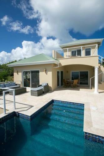 Maria Bluff Cottage Villa-Romantic Ocean Views Modern Private Pool in Cruz Bay