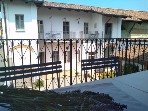 Balkons/terase, Acini Sparsi in Montalenghe