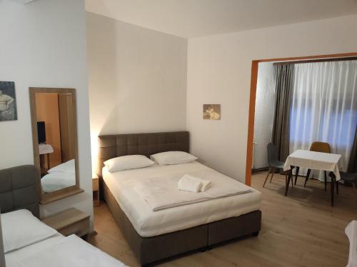 Rooms San