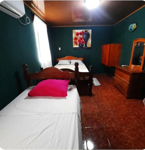 Hostal Fernánda (Hostal Fernanda) in 马伊斯群岛