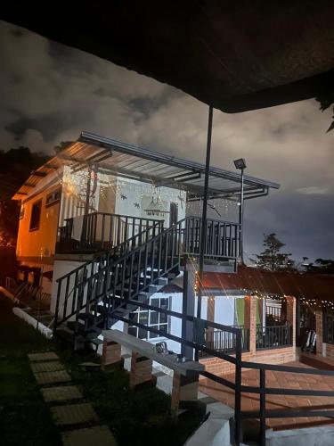 Los Pinos Casa de Campo in Loma Mesa De Ruitoque