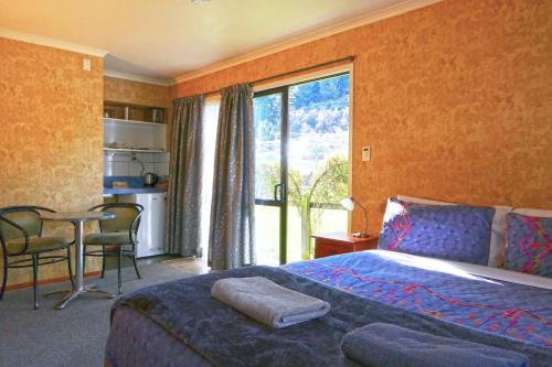 Queenstown Holiday Park Creeksyde – Queenstown, CA
