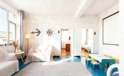 2 bedrooms, 4 beds