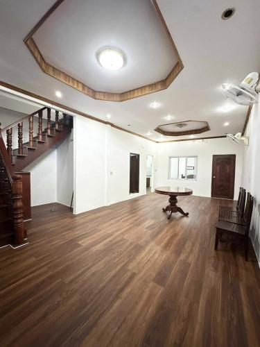 客房, Vientiane Semi detached house in 帕圖夏伊/勝利之門