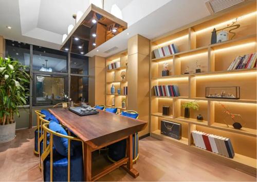 Shared lounge/TV area, 秋朵酒店Qiu Duo Hotel in Madian & Anzhen
