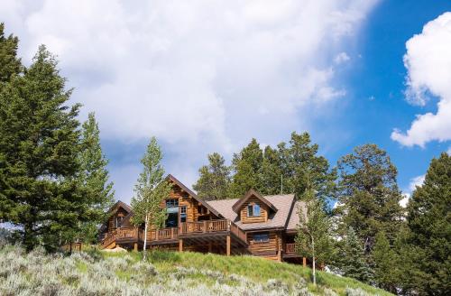 Lone Mountain Ranch
