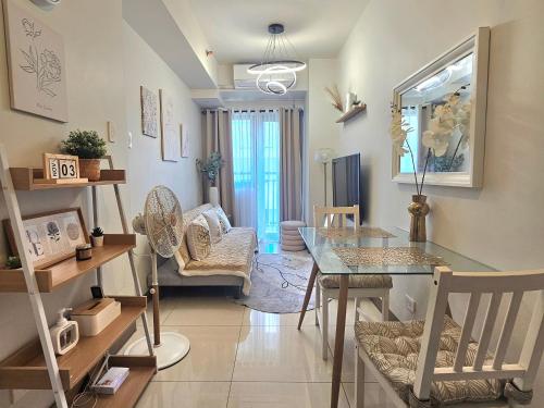 Shell Residences Mall of Asia Cullen, Manila