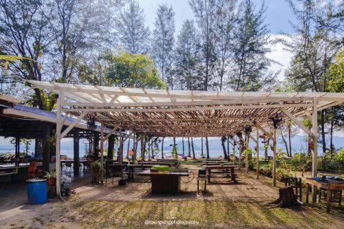 Restorāns, Ara Dinawan Island Resort in Kinarut