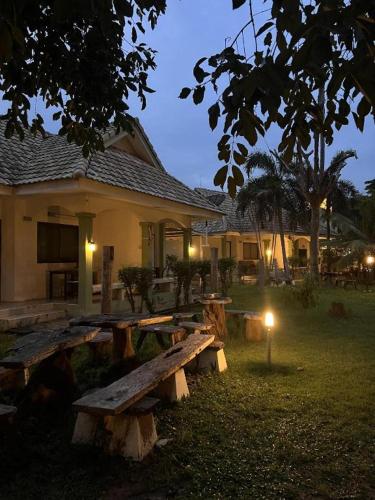 Saraburi Garden Resort near Phae Thap Thim Sayam