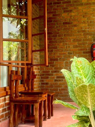 Sunset Retreat Hotel - image 3