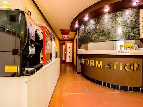 Chuncheon World Hotel near Minbyeongcheol Internal Medicine Clinic