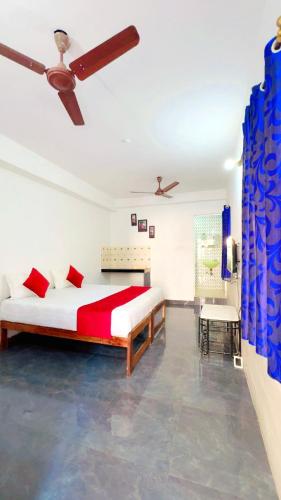 Deeptis Guest House – Candolim Beach, KY