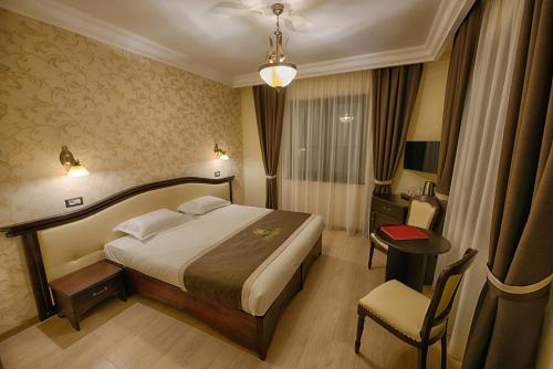 78223503 Magus Hotel