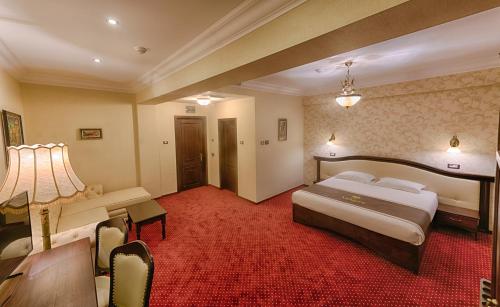78223516 Magus Hotel
