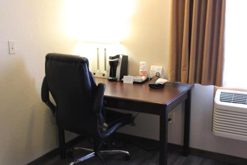 Econo Lodge Gunnison - image 10