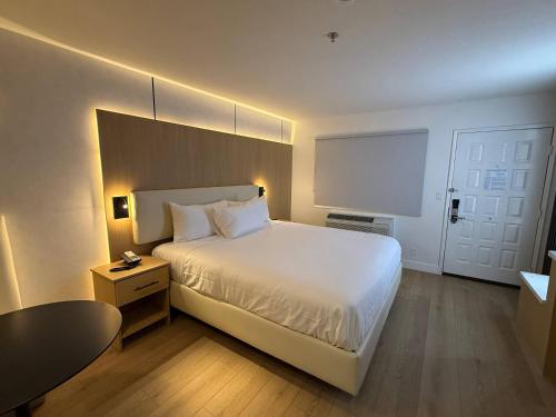 MainStay Suites Victorville - Hesperia - image 14