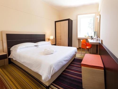 BV President Hotel BV President Hotel is perfectly located for both business and leisure guests in Rende. Offering a variety of facilities and services, the property provides all you need for a good nights sleep. Servi