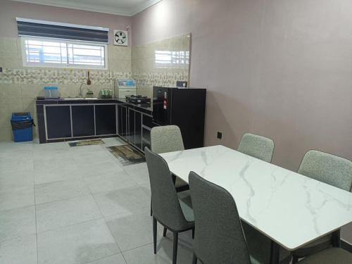 QAUSAR HOMESTAY KERLING Hulu Selangor in Tanjong Malim (Selangor)
