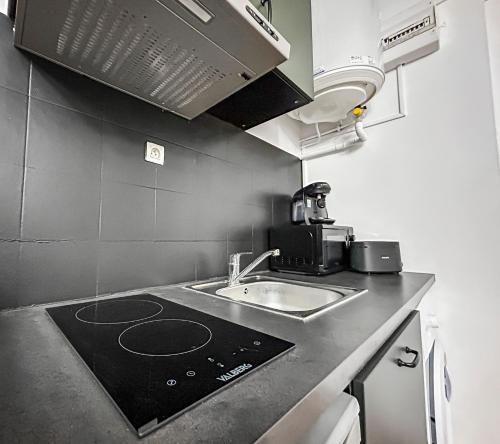 T2 renove avec terrasse, spa et charme central in Limoges