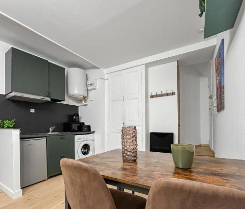 T2 renove avec terrasse, spa et charme central in Limoges