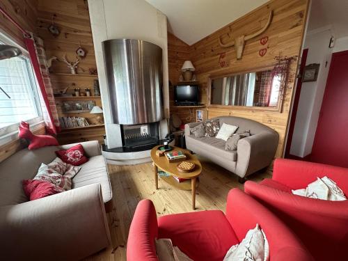 Appartement esprit montagne – khách sạn tại Albepierre-Bredons