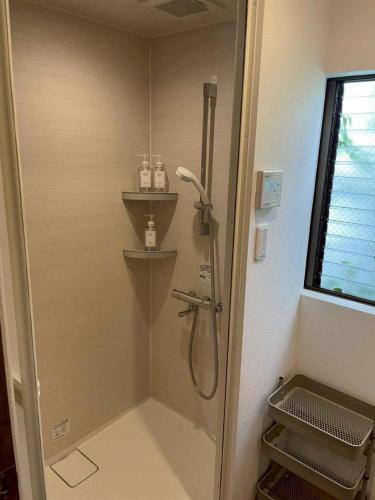 Great location 8 minutes on foot from Higashi-Shinjuku Station and 1 stop from Shinjuku Station! Accommodates up to 11 people Wi-Fi available Shibuya, Asakusa, Ikebukuro