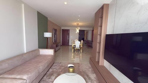 Sea View Apartment -Colombo - image 4