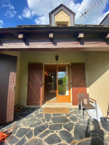 外部景觀, Maison familiale avec jardin in 布爾馬當