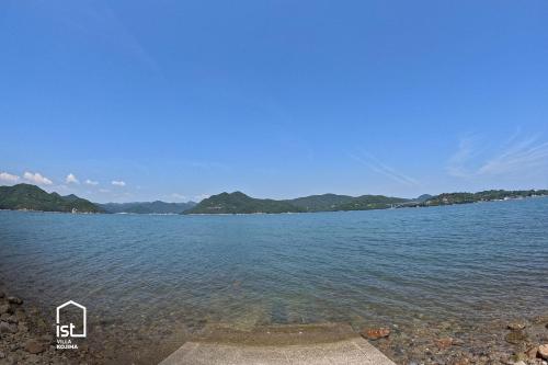 ist villa 06 Private Beachfront Sleeps 16